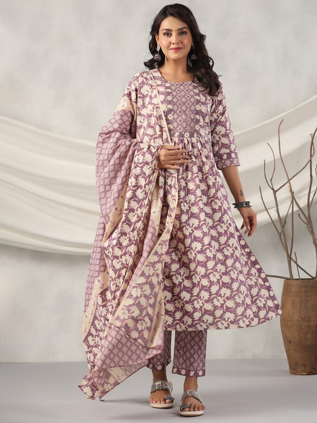 

Readiprint Fashions Floral Printed Empire Pure Cotton Kurta with Palazzos & With Dupatta, Purple