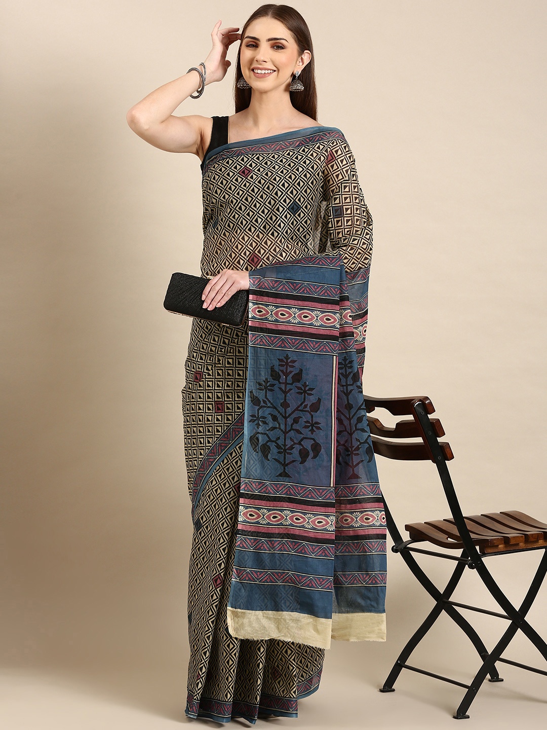 

SHANVIKA Geometric Printed Pure Cotton Saree, Beige