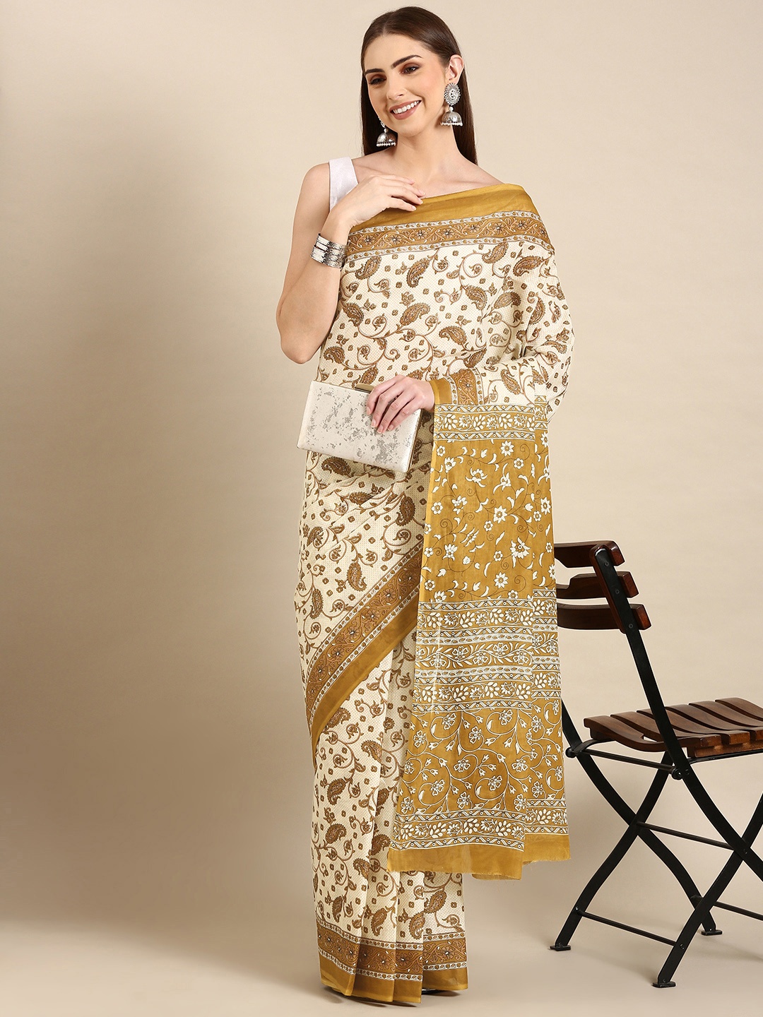 

SHANVIKA Paisley Printed Pure Cotton Saree, Beige