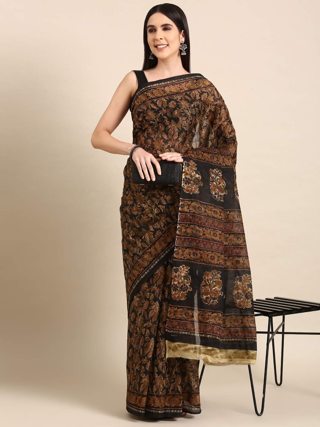 

SHANVIKA Kalamkari Printed Pure Cotton Saree, Black