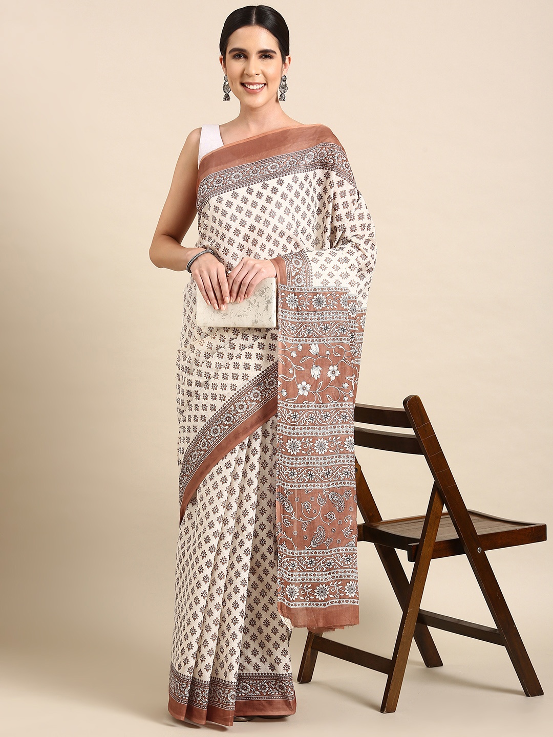

SHANVIKA Ethnic Motifs Pure Cotton Saree, Beige