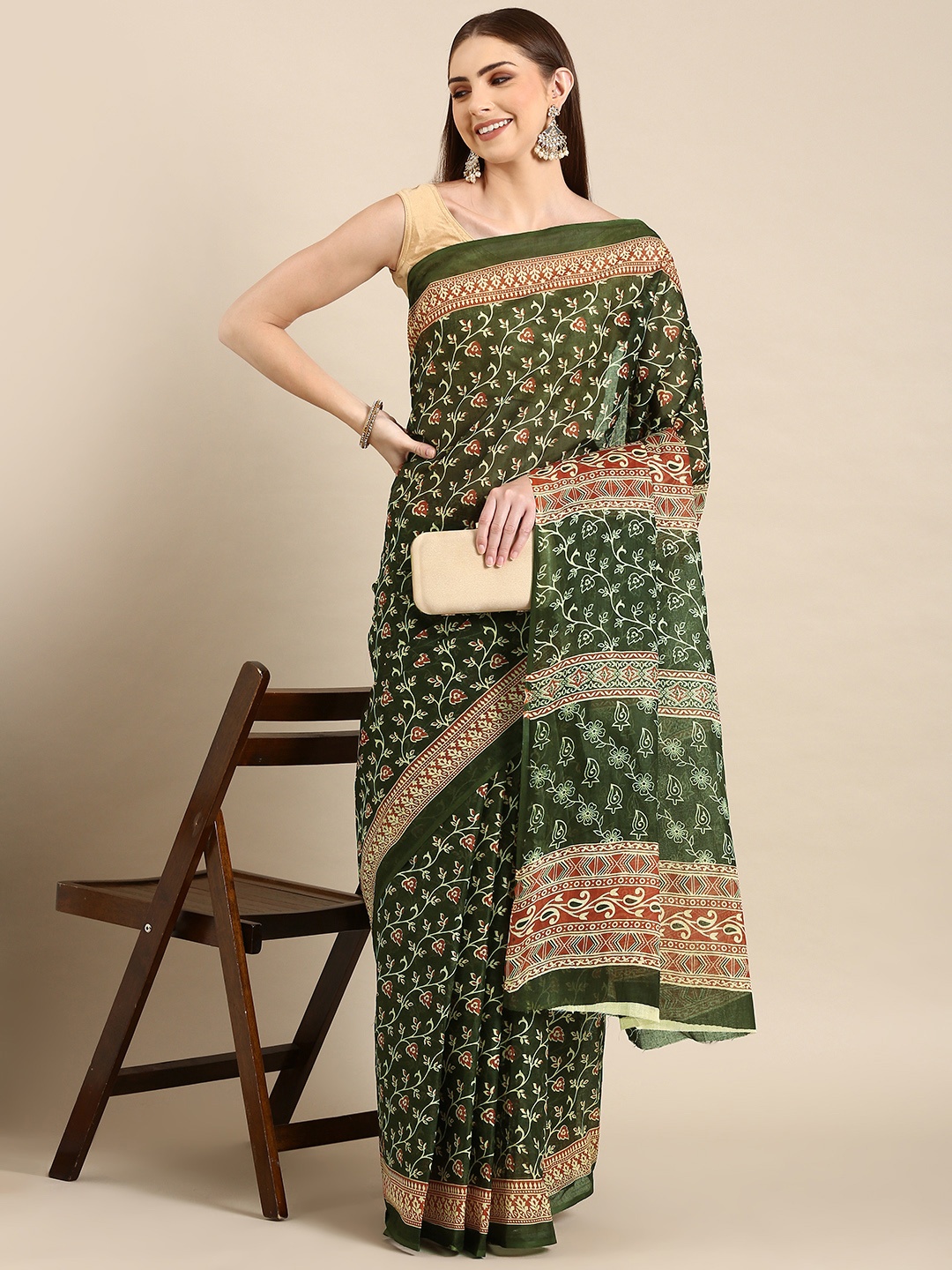

SHANVIKA Floral Printed Pure Cotton Saree, Green