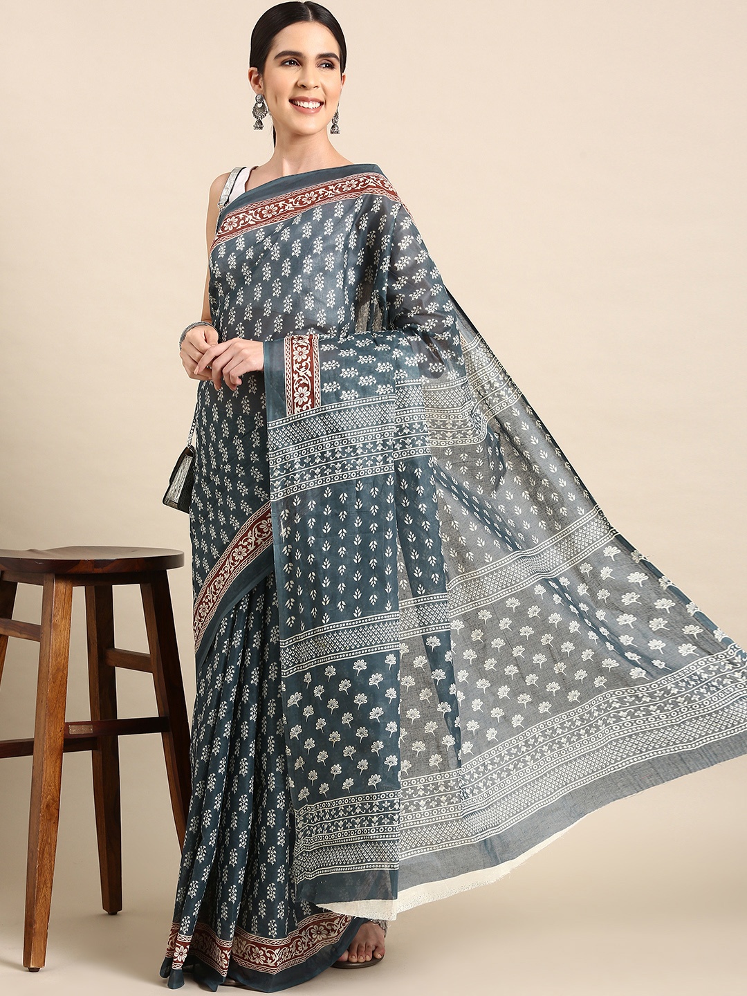 

SHANVIKA Floral Print Pure Cotton Saree, Blue