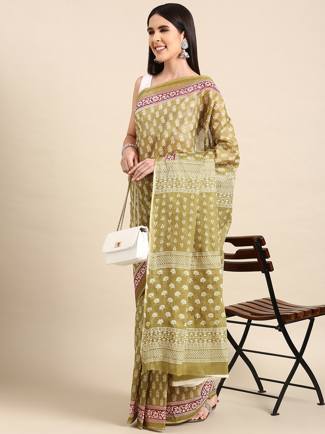 

SHANVIKA Floral Printed Pure Cotton Saree, Green