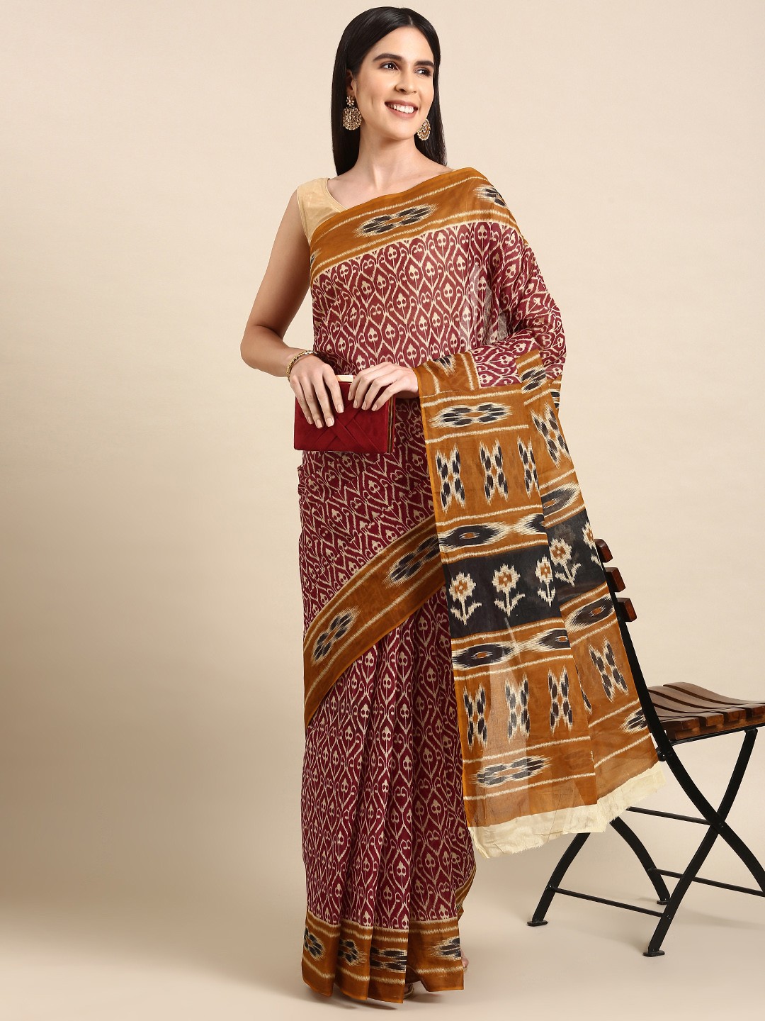 

SHANVIKA Ethnic Motifs Print Pure Cotton Saree, Red