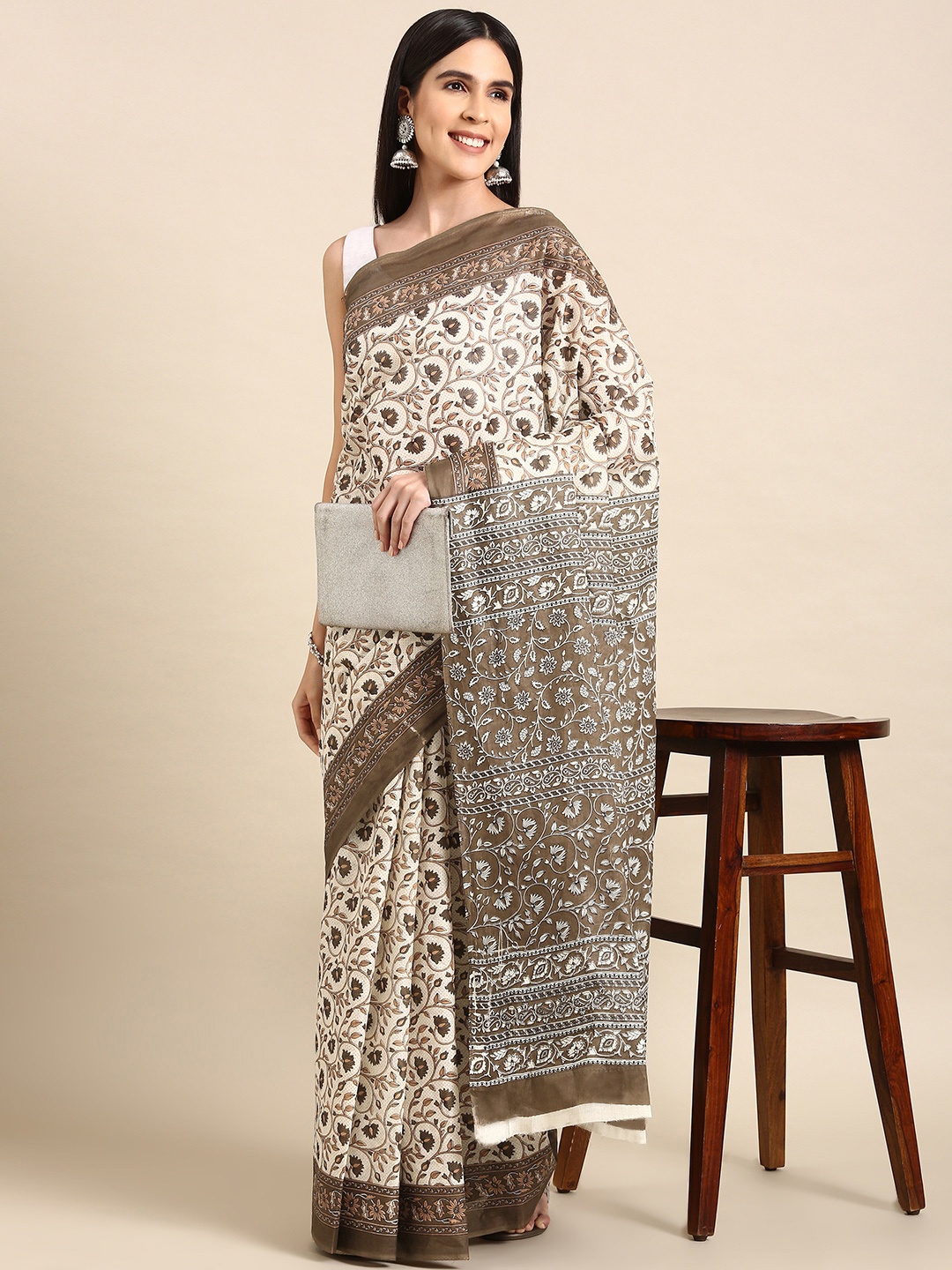 

SHANVIKA Floral Printed Pure Cotton Saree, Beige