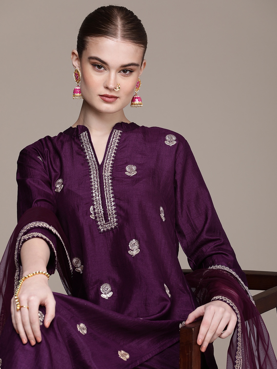 

Anouk Floral Embroidered Regular Sequinned Kurta with Trousers & Dupatta, Purple