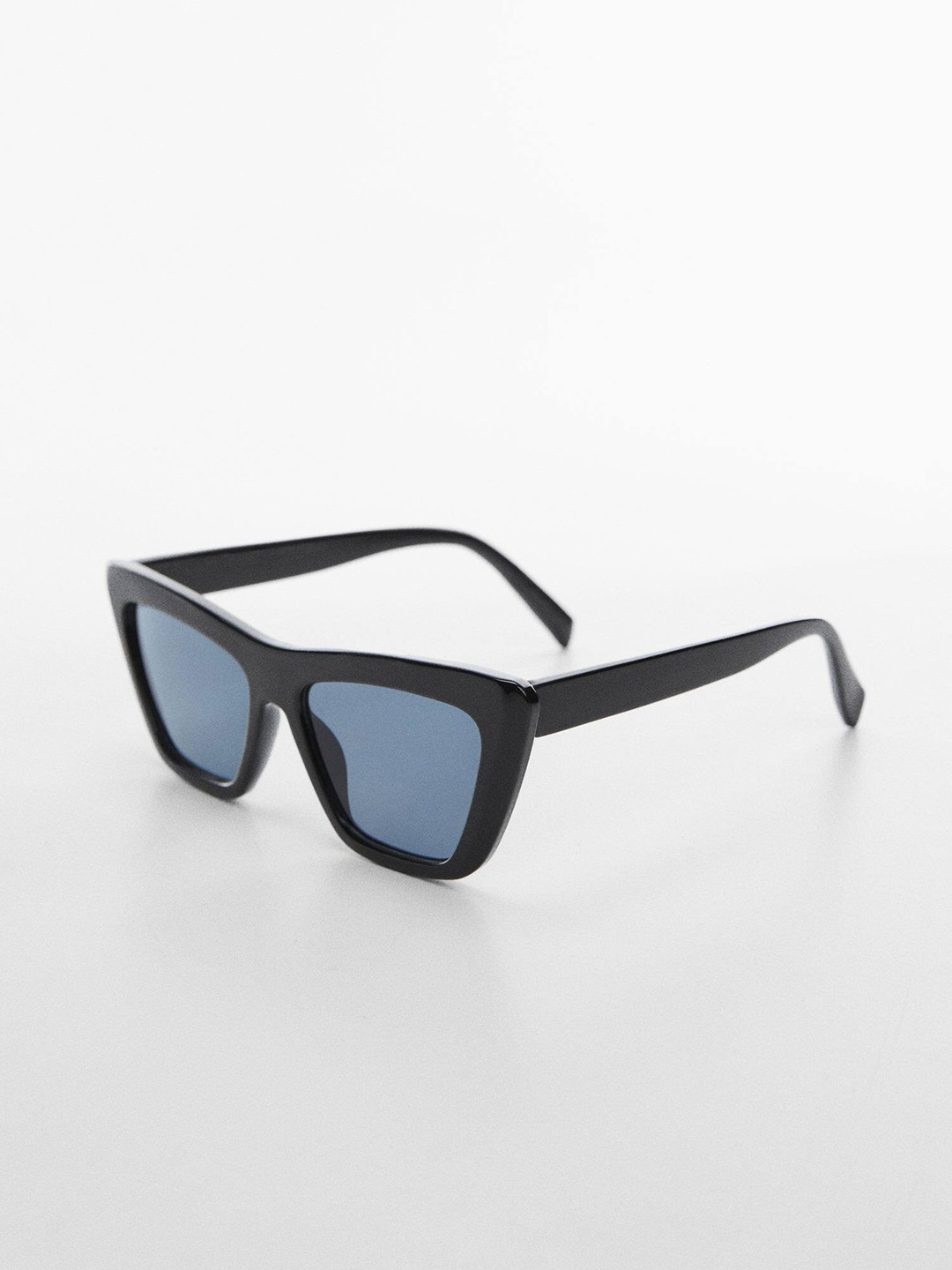 

MANGO Women Sustainable Cateye Sunglasses with UV Protected Lens 57010007, Blue