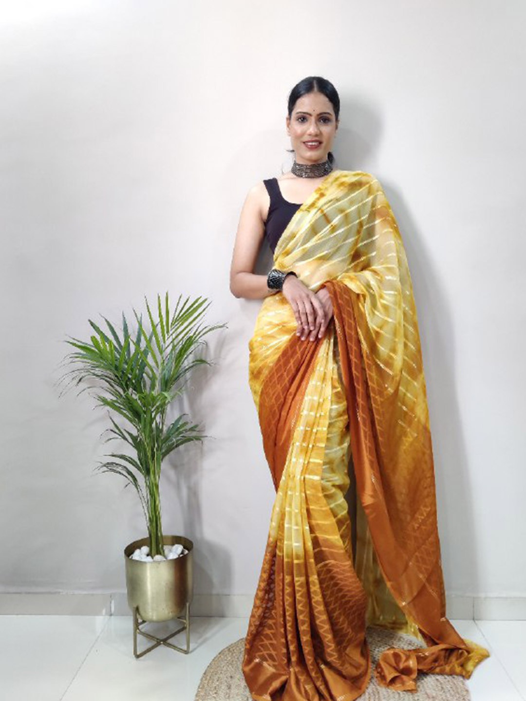 

VEERAX Ombre Dyed Pure Georgette Saree, Mustard