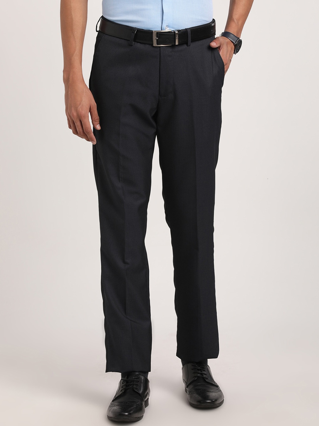 

Turtle Men Mid-Rise Textured Tailored Slim Fit Formal Trousers, Navy blue