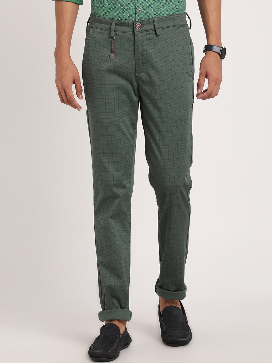 

Turtle Men Mid-Rise Checked Relaxed Tapered Fit Trousers, Green