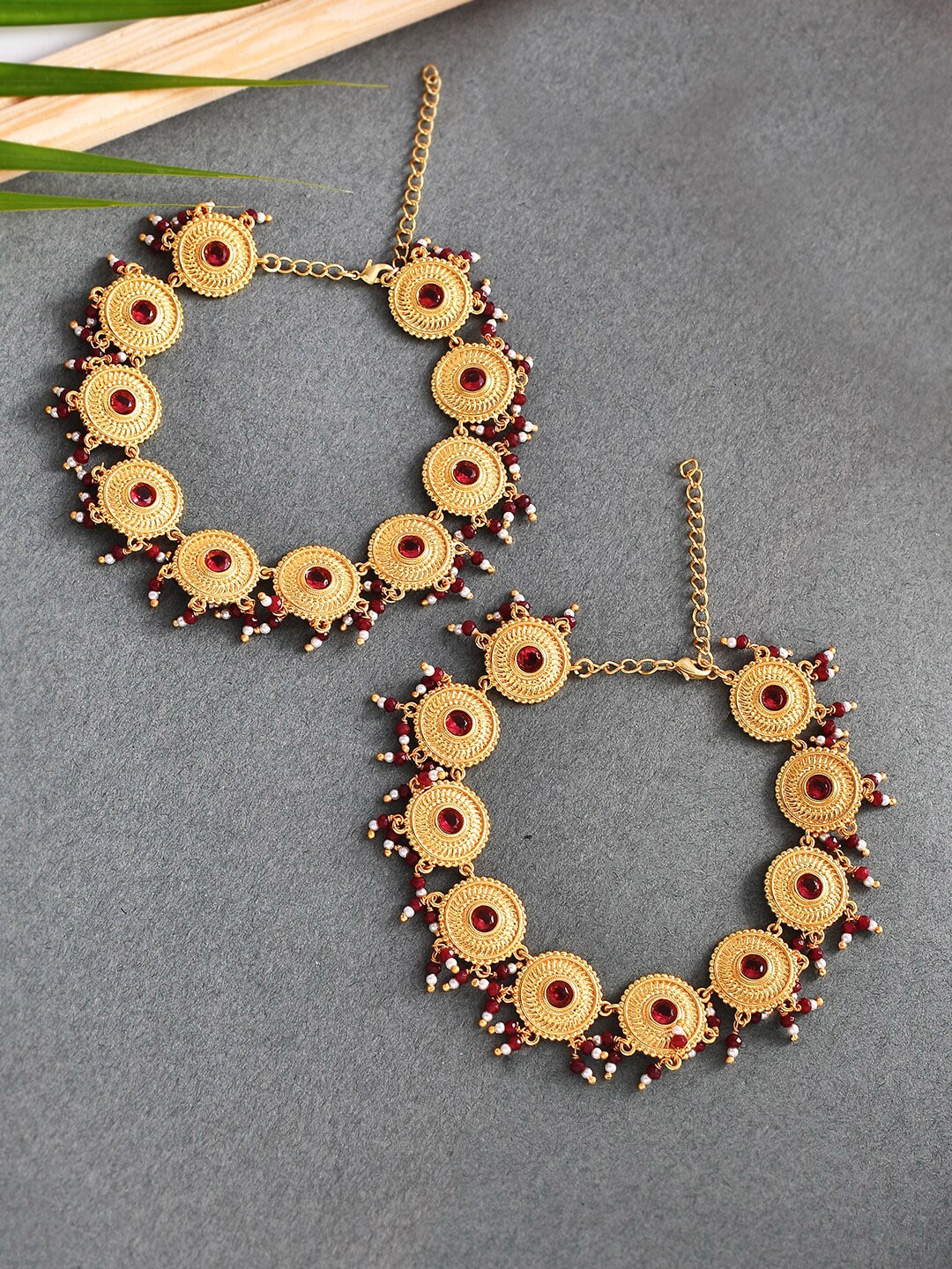 

Voylla Gold Plated Stone-Studded Beaded Anklet