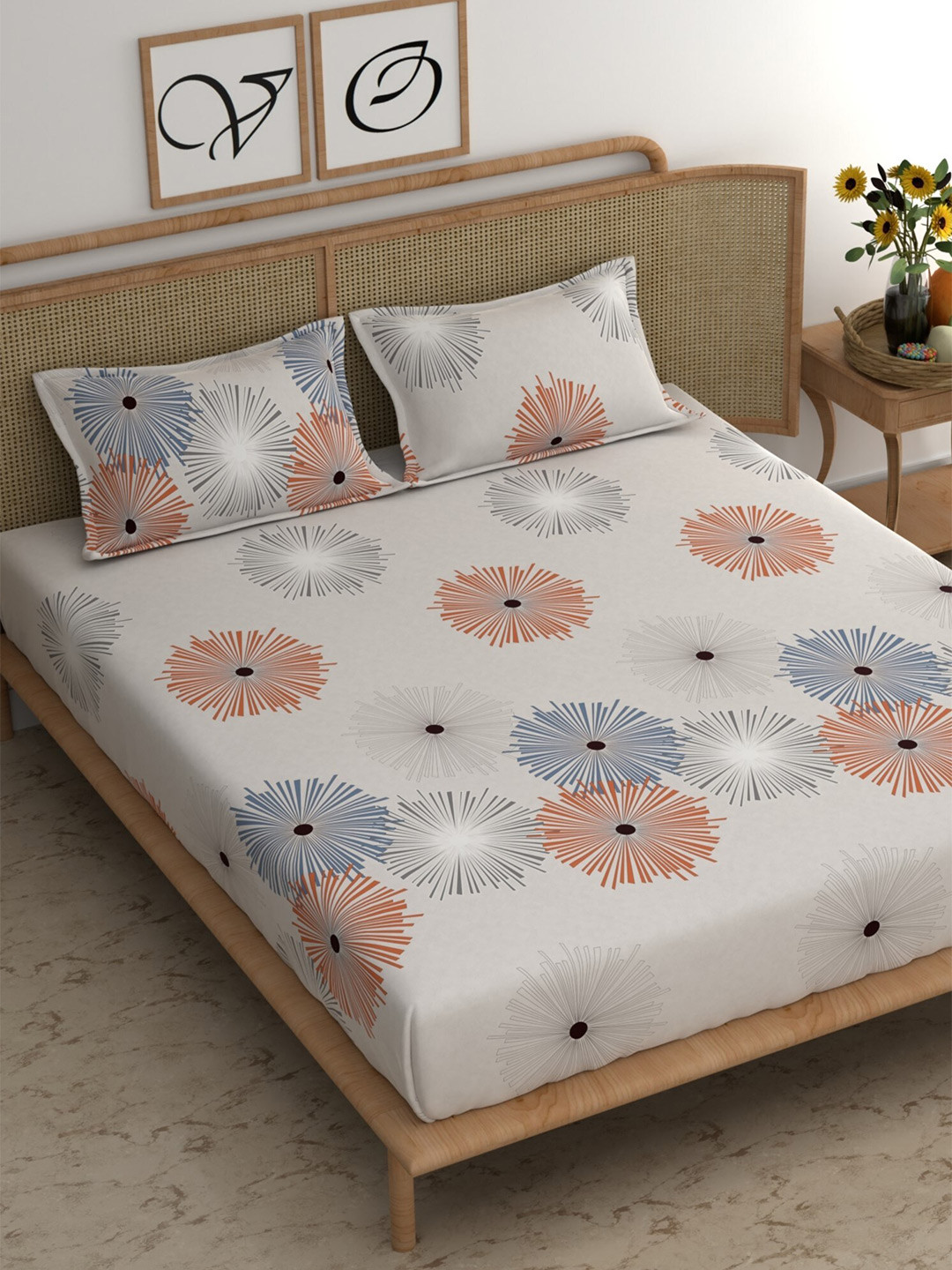 

CHHAVI INDIA Off White & Orange Floral 210 TC Queen Bedsheet with 2 Pillow Covers