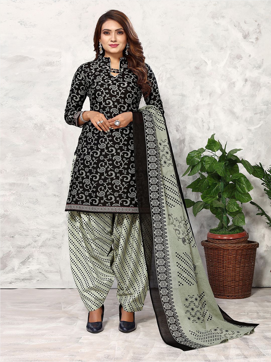 

KALINI Ethnic Motifs Printed Unstitched Dress Material, Black