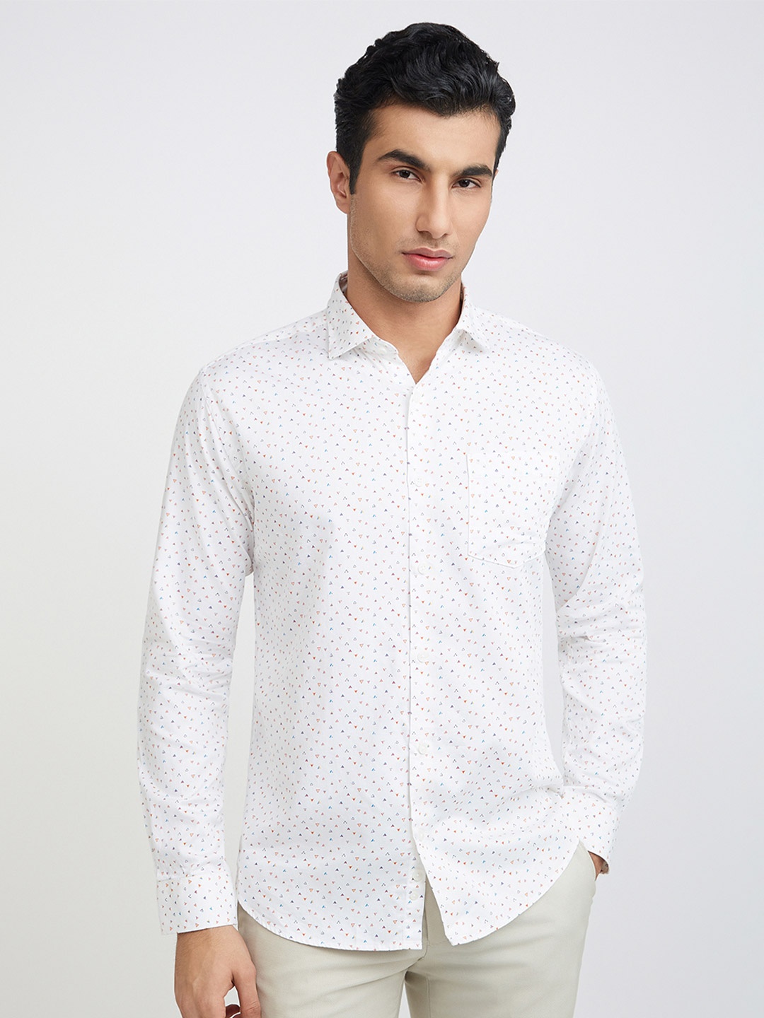 

Park Avenue Men Pure Cotton Slim Fit Printed Casual Shirt, White