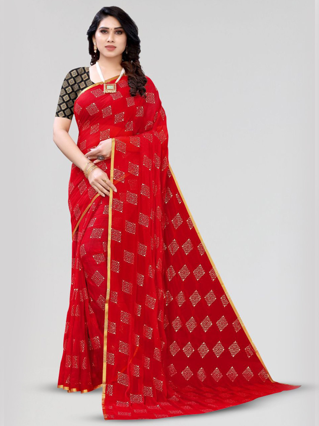 

FABMORA Geometric Printed Zari Saree, Red