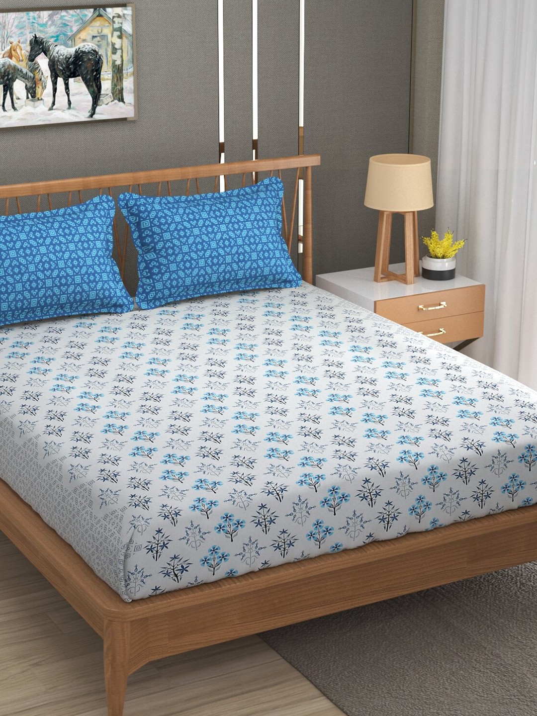 

MAFATLAL White & Blue Floral Cotton 120 TC Queen Bedsheet with 2 Pillow Covers