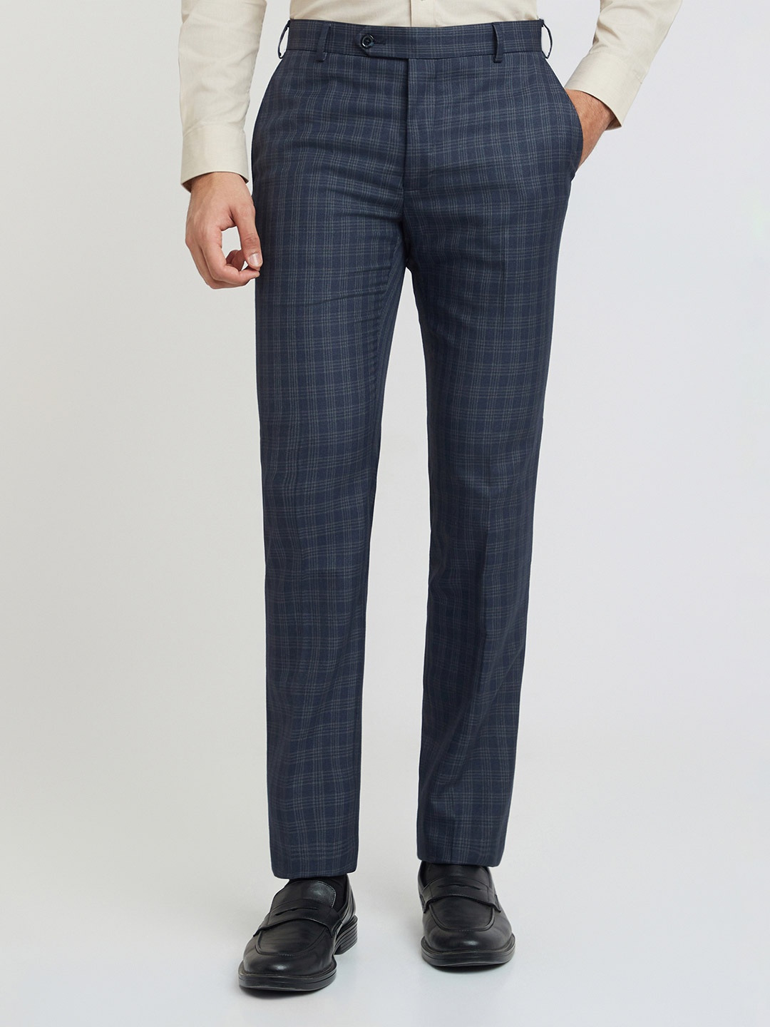 

Raymond Men Checked Slim Fit Trousers, Navy blue