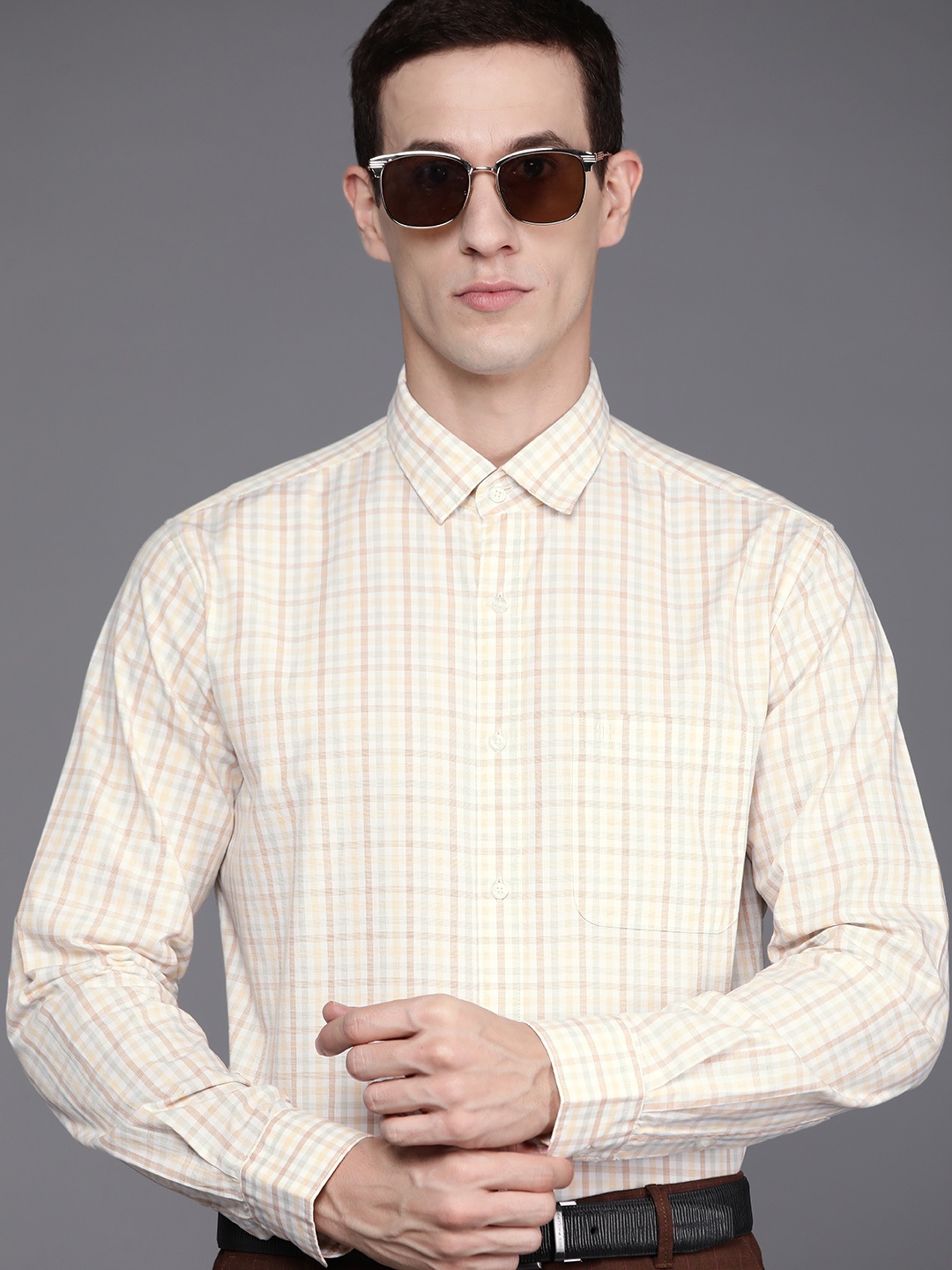 

Raymond Men Slim Fit Gingham Pure Cotton Checked Formal Shirt, Yellow