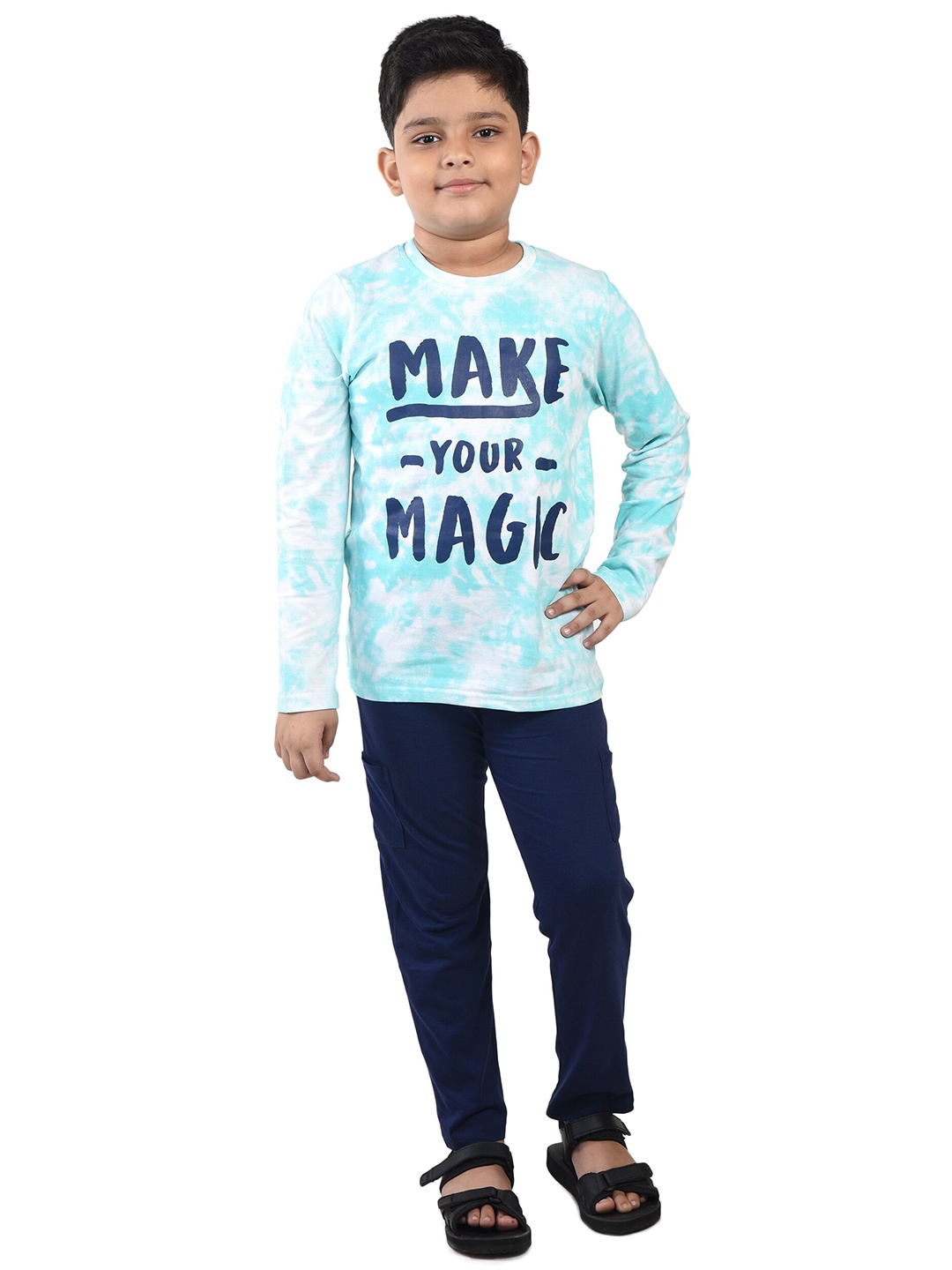 

Clothe Funn Boys Printed Pure Cotton T-Shirt With Trousers, Turquoise blue