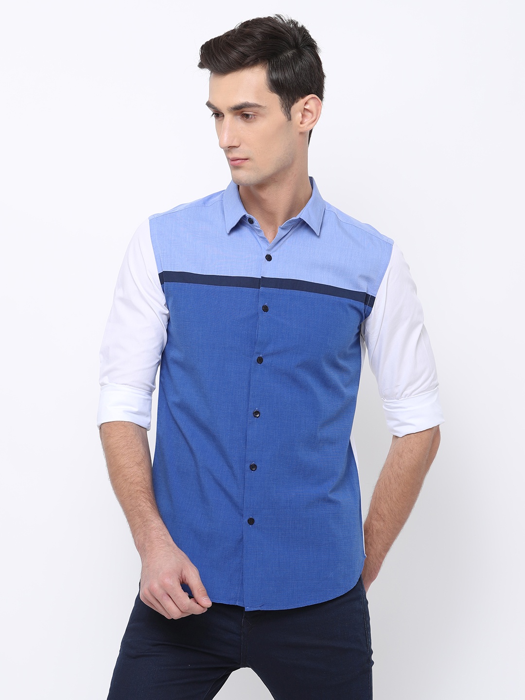 

Black coffee Men Blue Slim Fit Solid Casual Shirt