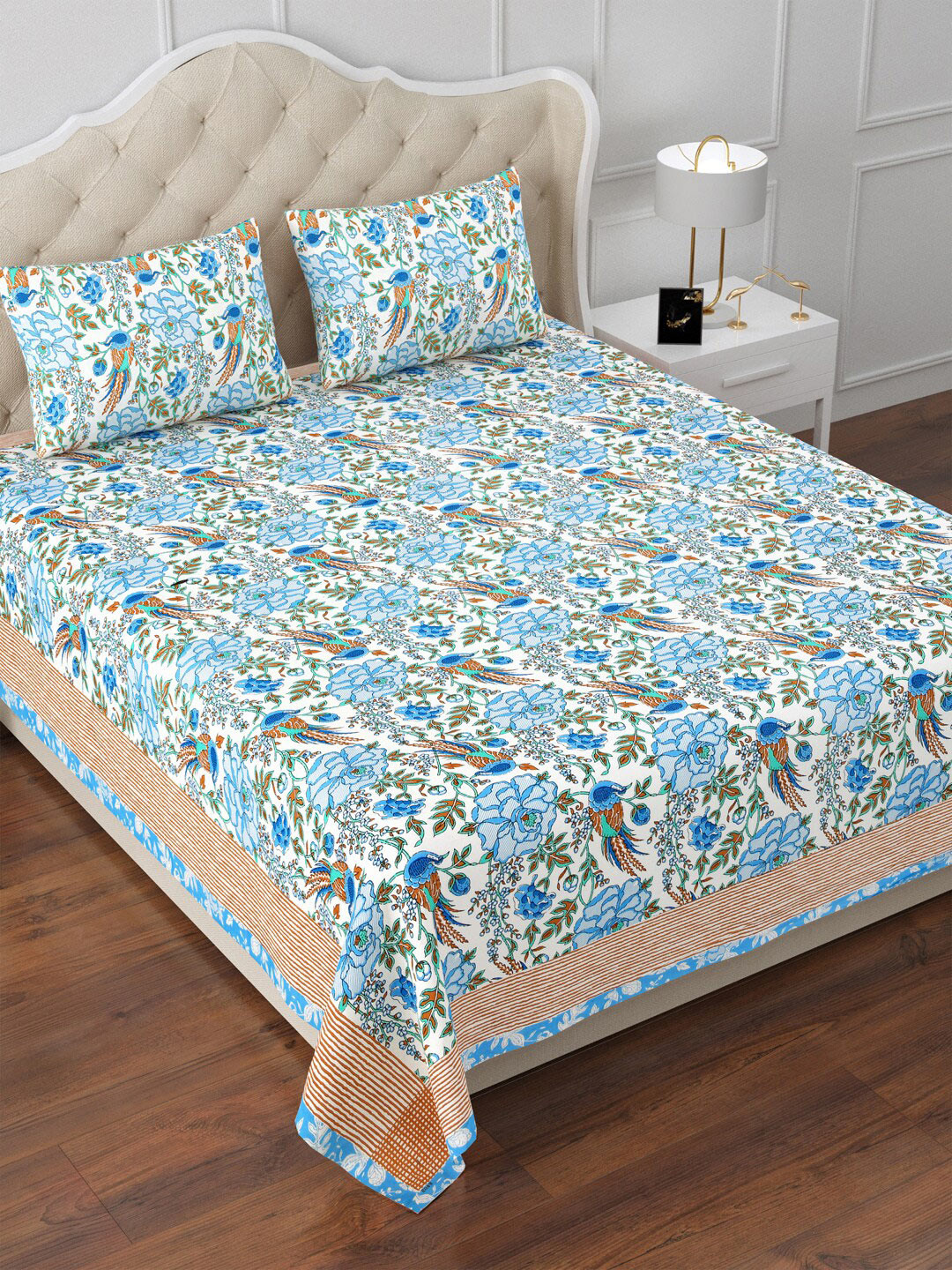 

Aapno Rajasthan White & Green Floral 120 TC Cotton King Bedsheet & 2 Pillow Covers