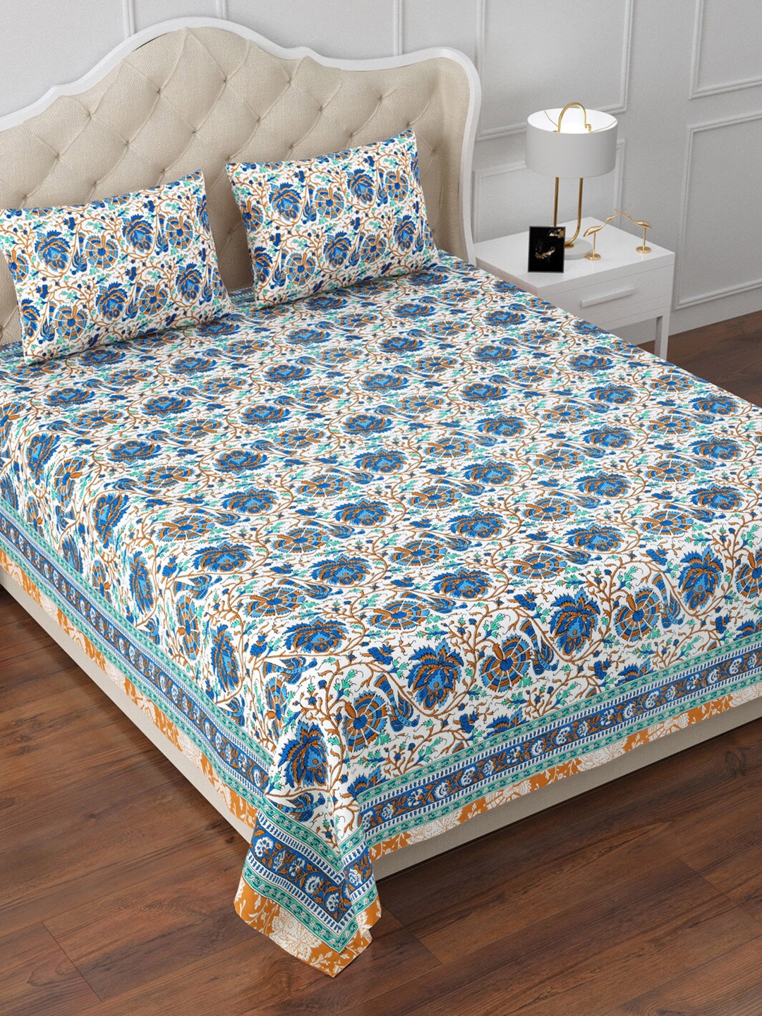 

Aapno Rajasthan White & Blue Ethnic Motifs Cotton 120TC King Bedsheet With 2 Pillow Covers