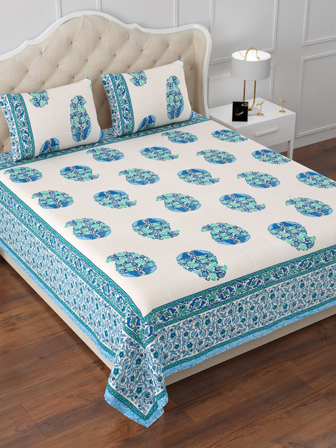 

Aapno Rajasthan White & Blue Floral 120 TC Cotton King Bedsheet & 2 Pillow Covers