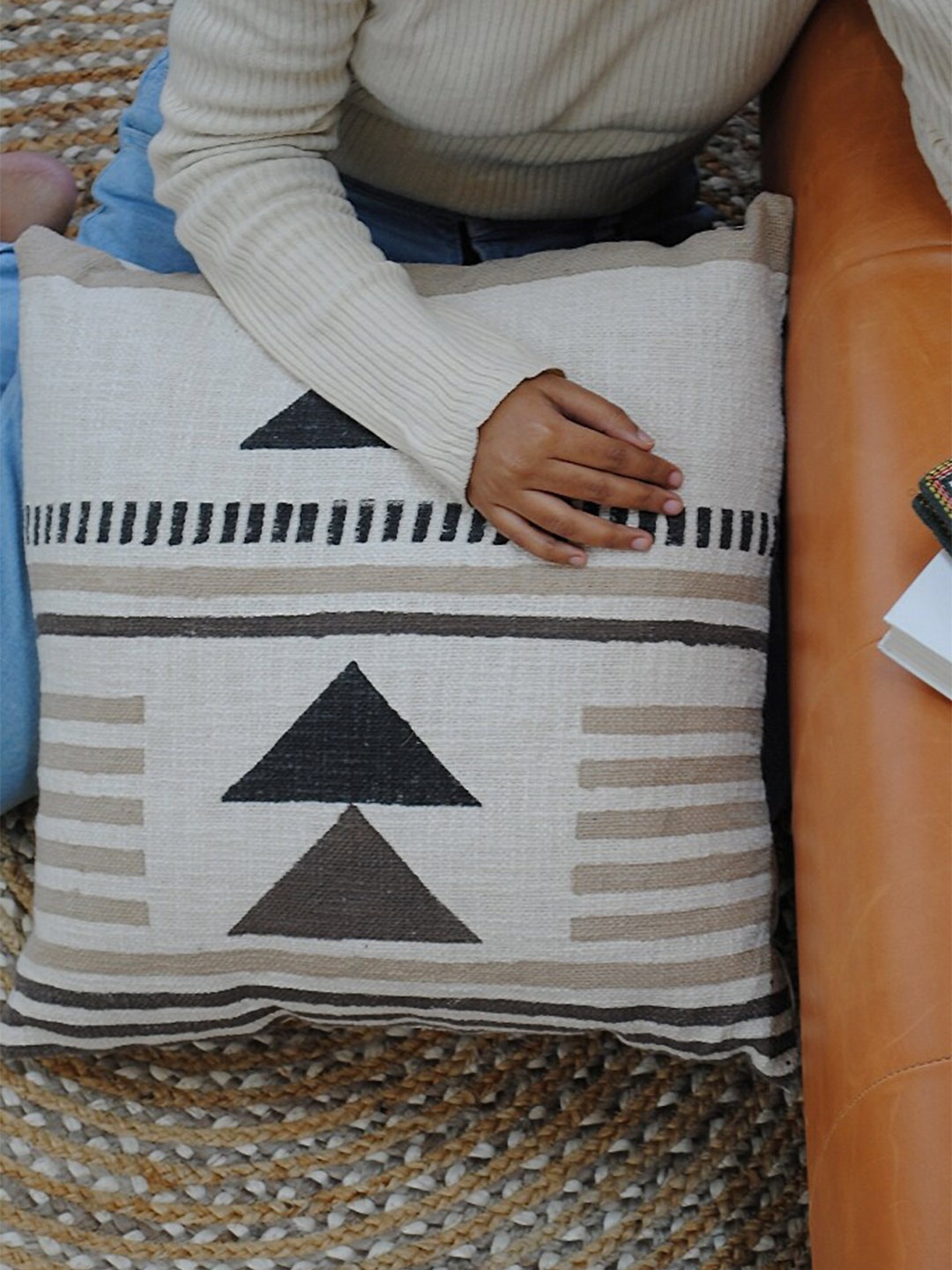 

Art Avenue White & Black Geometric Square Cotton Cushion Cover