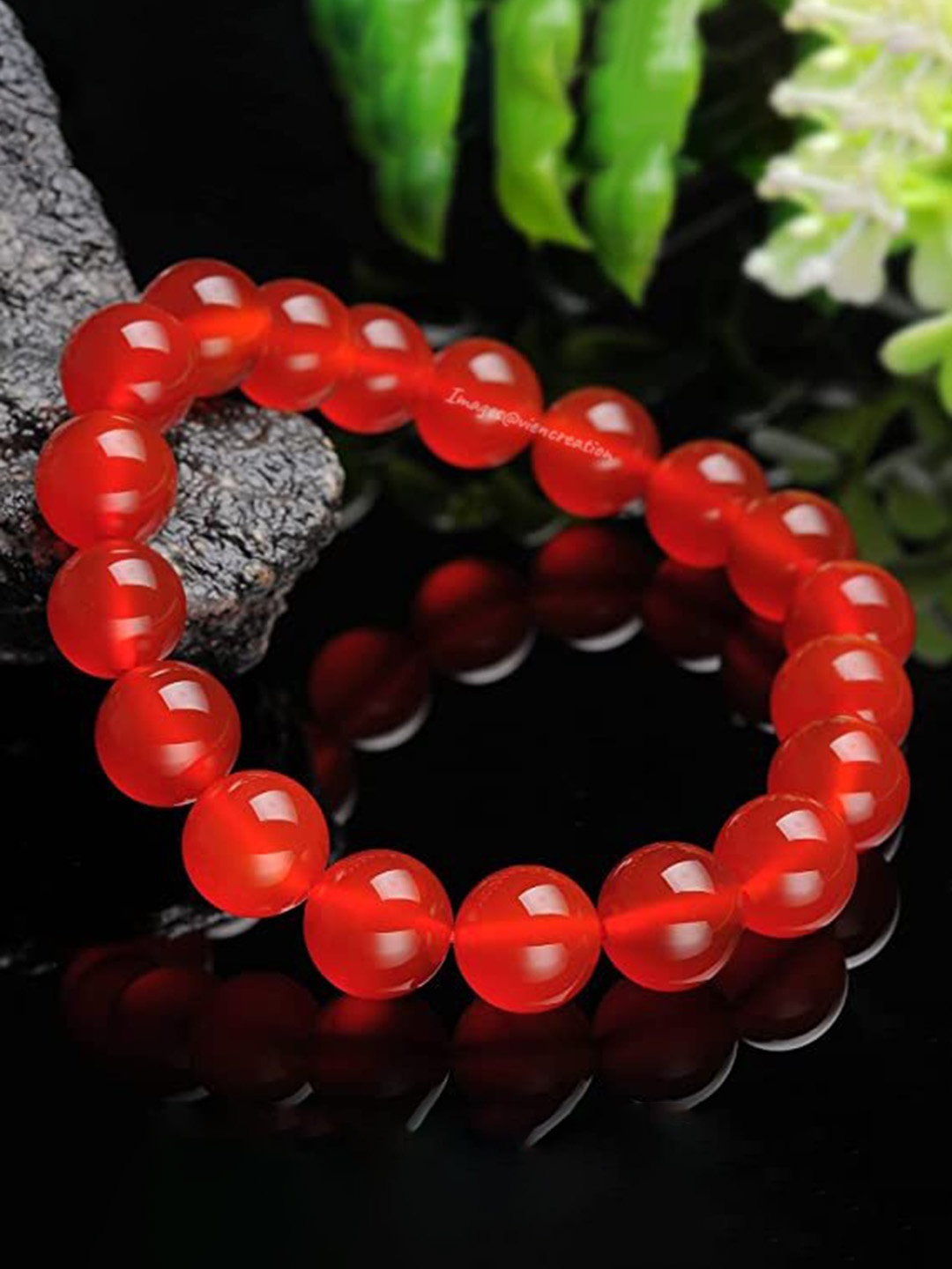 

VIEN Elasticated Slip-On Bracelet, Red