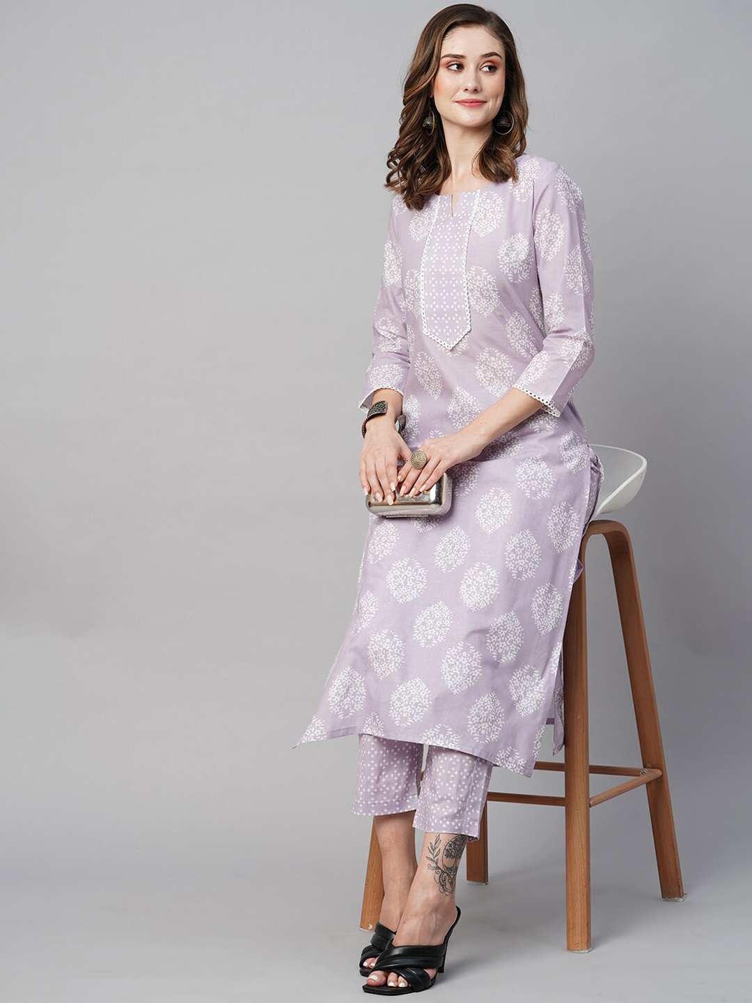 

KALINI Ethnic Motifs Printed Regular Kurta With Trousers, Purple