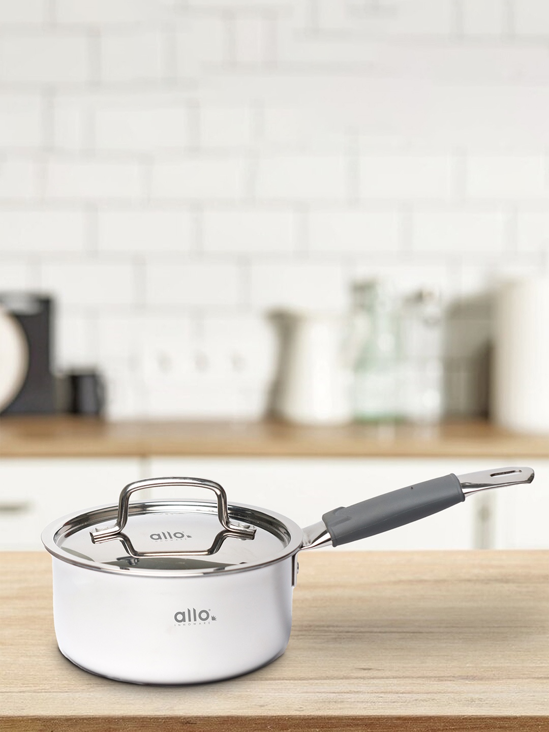 

Allo Silver Stainless Steel 20 Cm Induction Friendly Triply Sauce Pan (3.3 L)