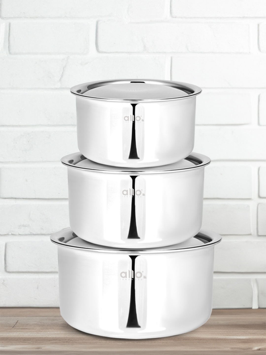 

Allo Silver Induction Friendly 3 Triply Stainless Steel Tope With Lid (8.2 L)