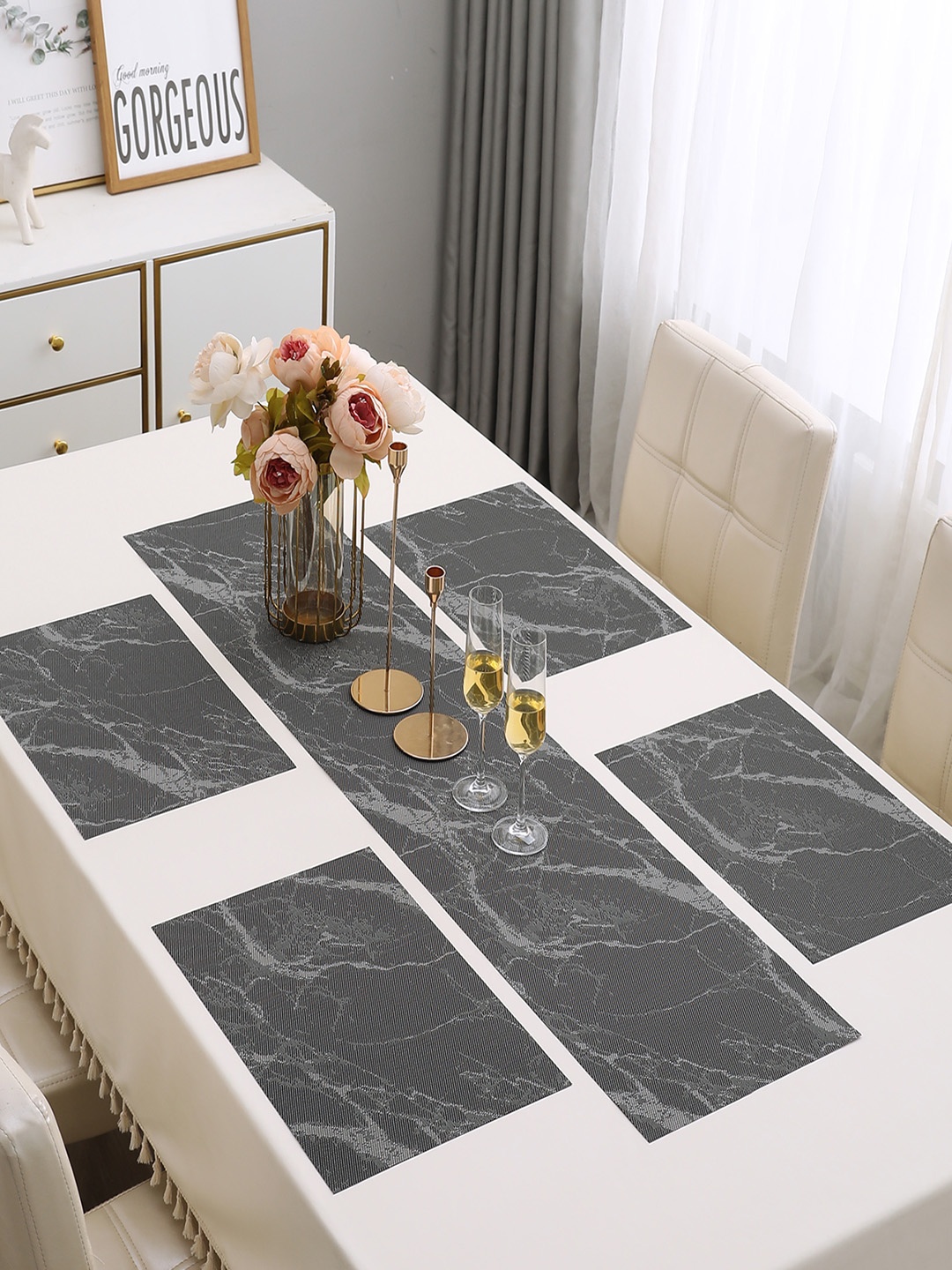 

HOKIPO Black Set Of 4 PVC Washable Marble Print Table Placemats With 1 Runner