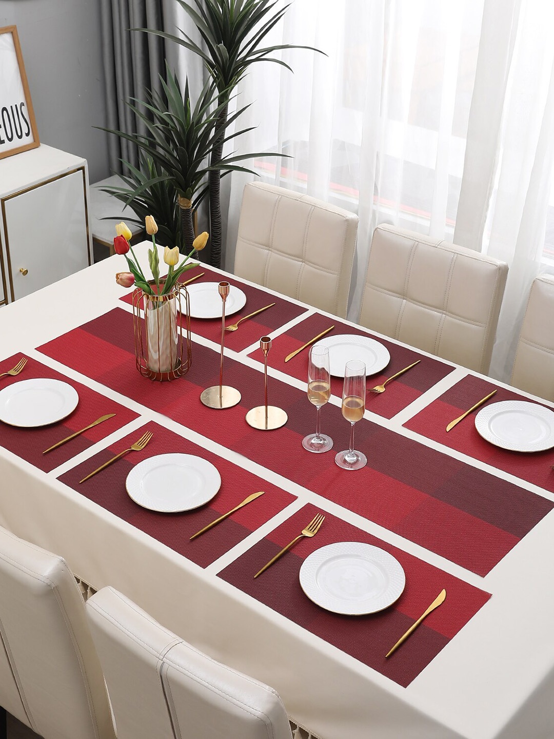 

HOKIPO Red & Maroon 7 Pieces Colourblocked Table Placemats with Runner