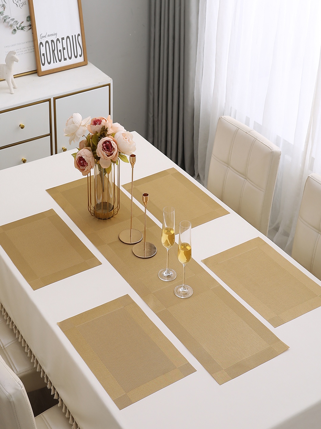 

HOKIPO Gold Toned 5 Pieces Table Placemats With Runner