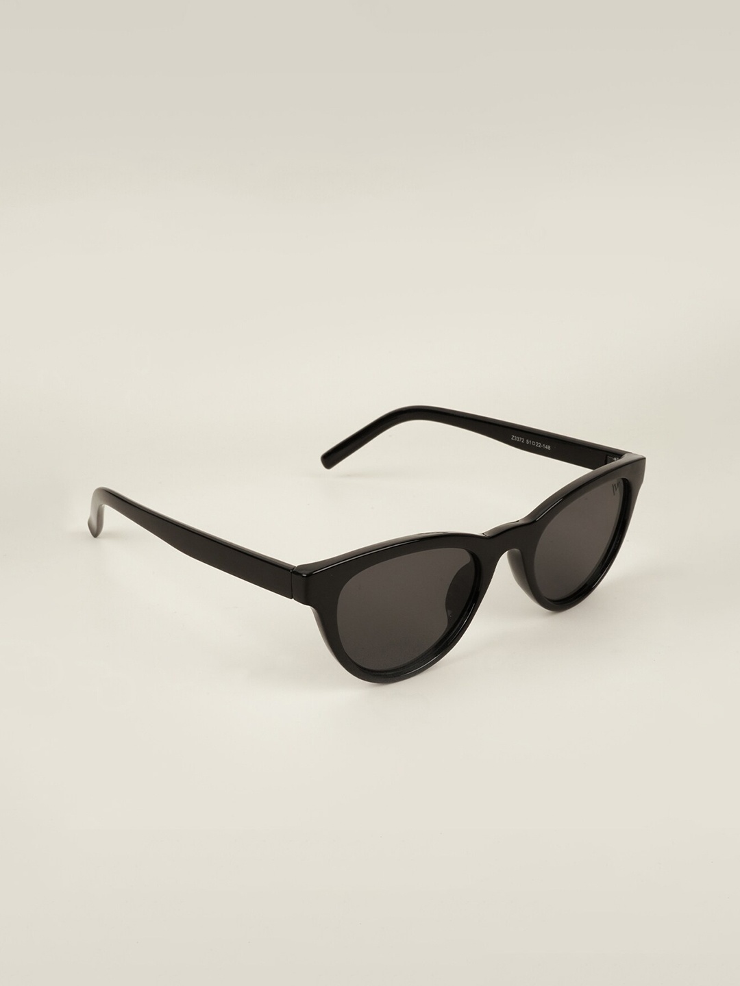 

Voyage Women Oval Sunglasses with UV Protected Lens 3372MG4079, Black