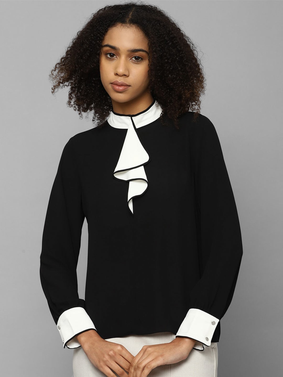 

Allen Solly Woman Colourblocked Mandarin Collar Cuffed Sleeves Regular Top, Black