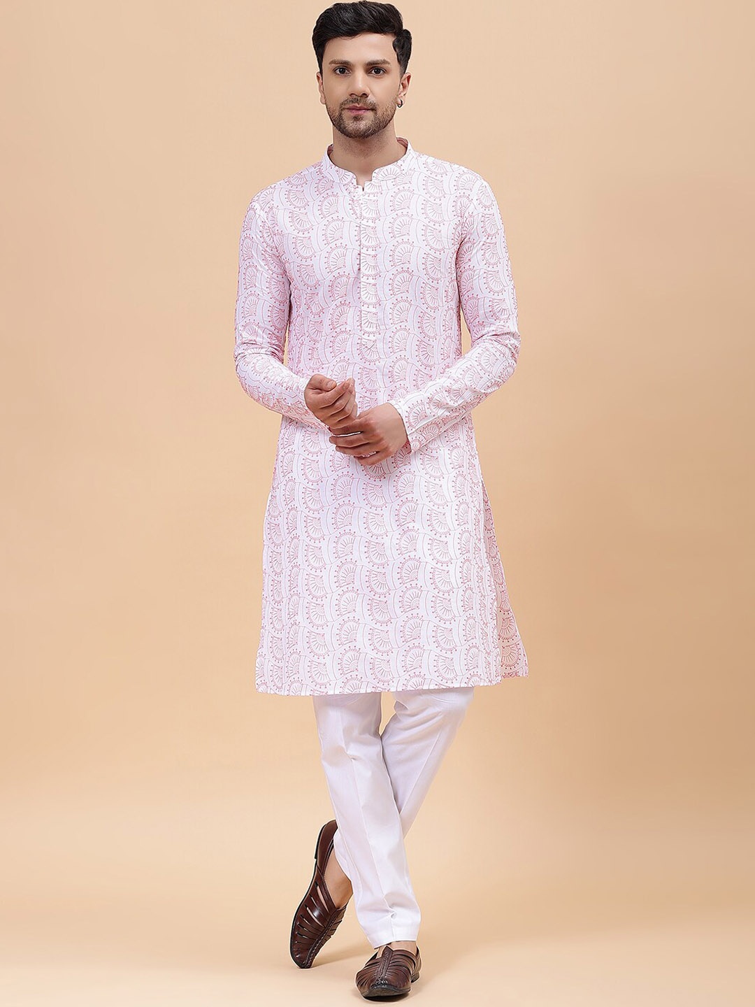 

See Designs Mandarin Collar Ethnic Motifs Printed Pure Cotton Kurta With Pyjamas, White