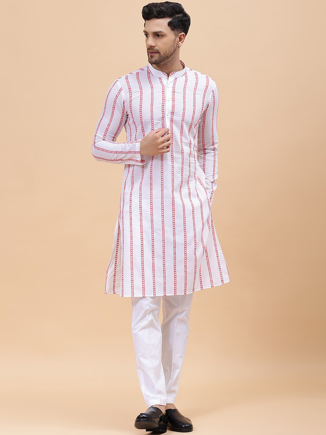 

See Designs Embroidered Mandarin Collar Pure Cotton Kurta with Pyjamas, White