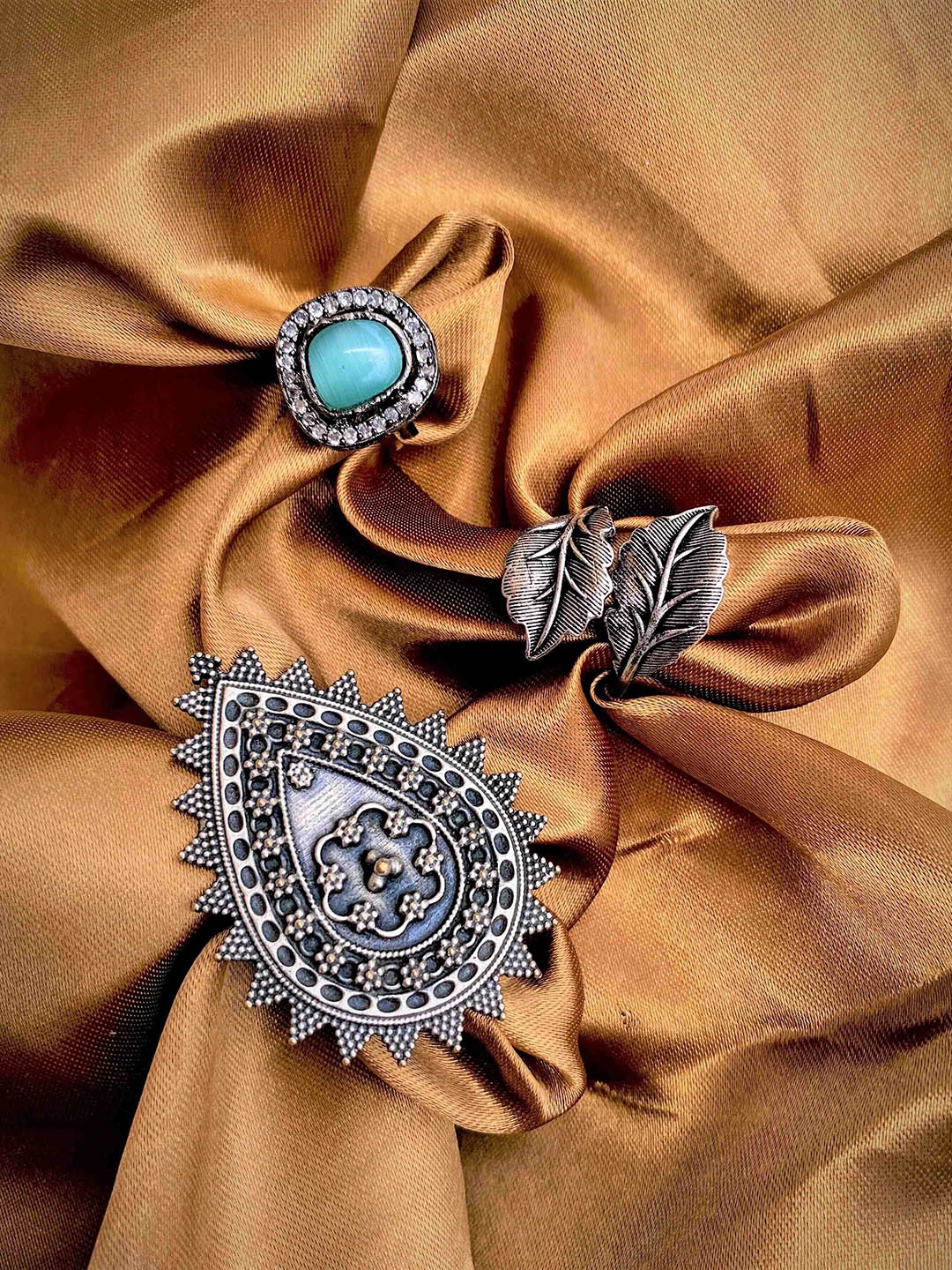 

ATIBELLE Set of 3 Silver-Plated Stone-Studded Adjustable Finger Rings