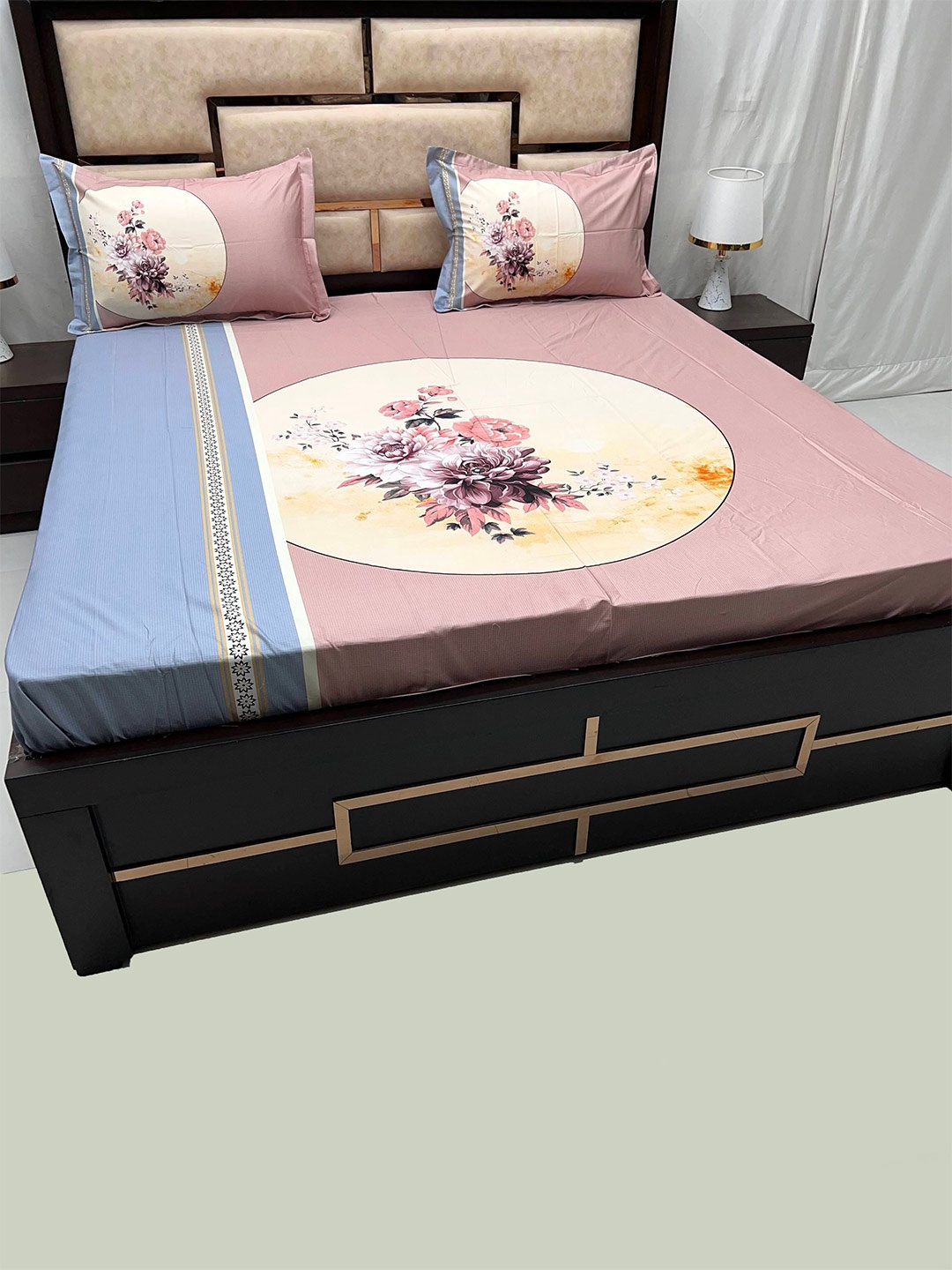 

Pure Decor Majestic Yellow Floral Cotton 500TC King Bedsheet With 2 Pillow Covers, Peach