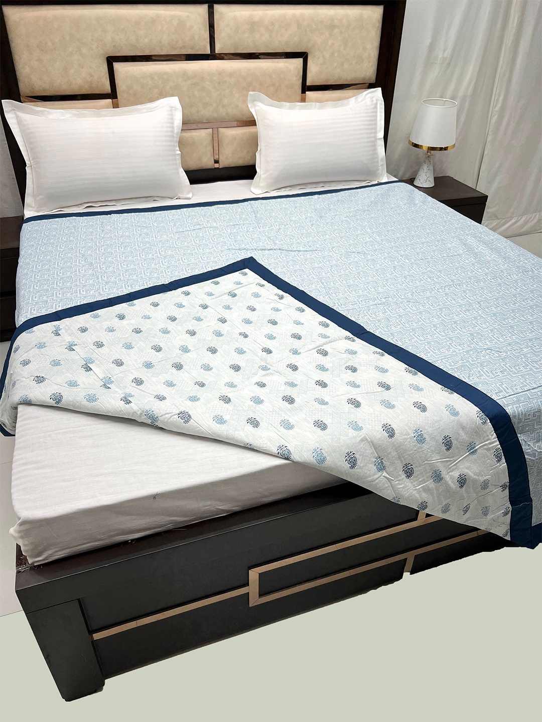 

Pure Decor Blue & White Printed Cotton AC Room 300 GSM Double Bed Dohar