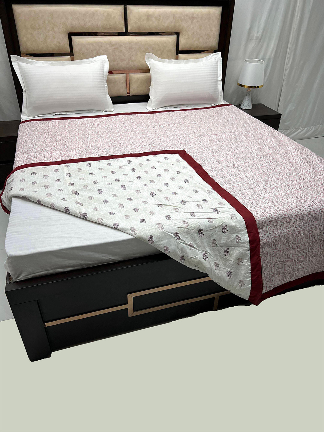

Pure Decor White & Maroon Printed Cotton AC Room 300 GSM Double Bed Dohar