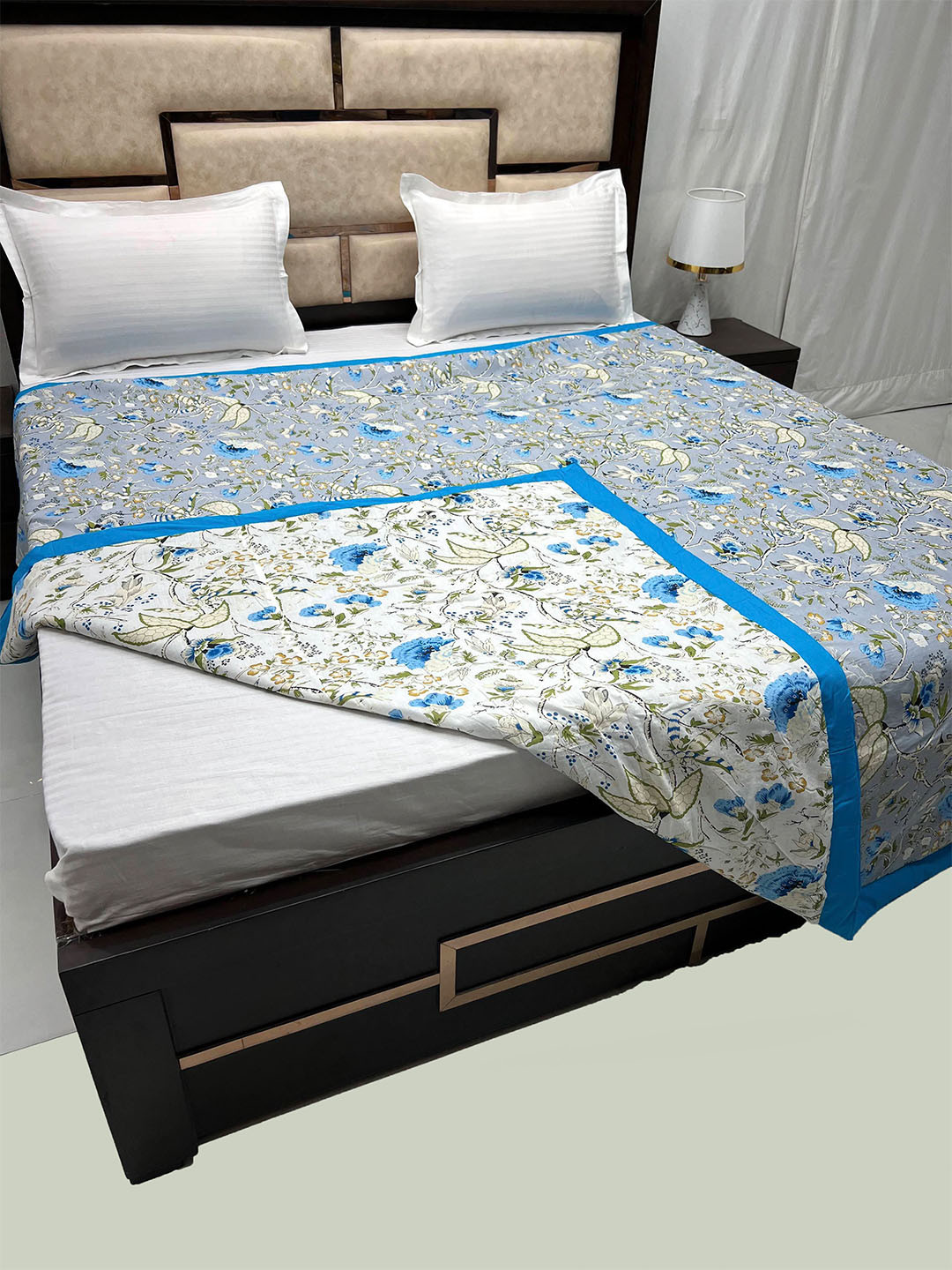 

Pure Decor Blue & White Floral Cotton AC Room 300 GSM Double Bed Dohar