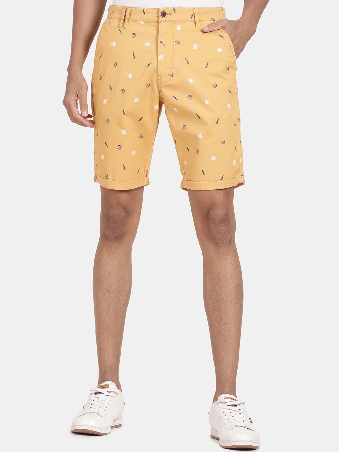 

t-base Men Conversational Printed Cotton Stretch Chino Shorts, Yellow