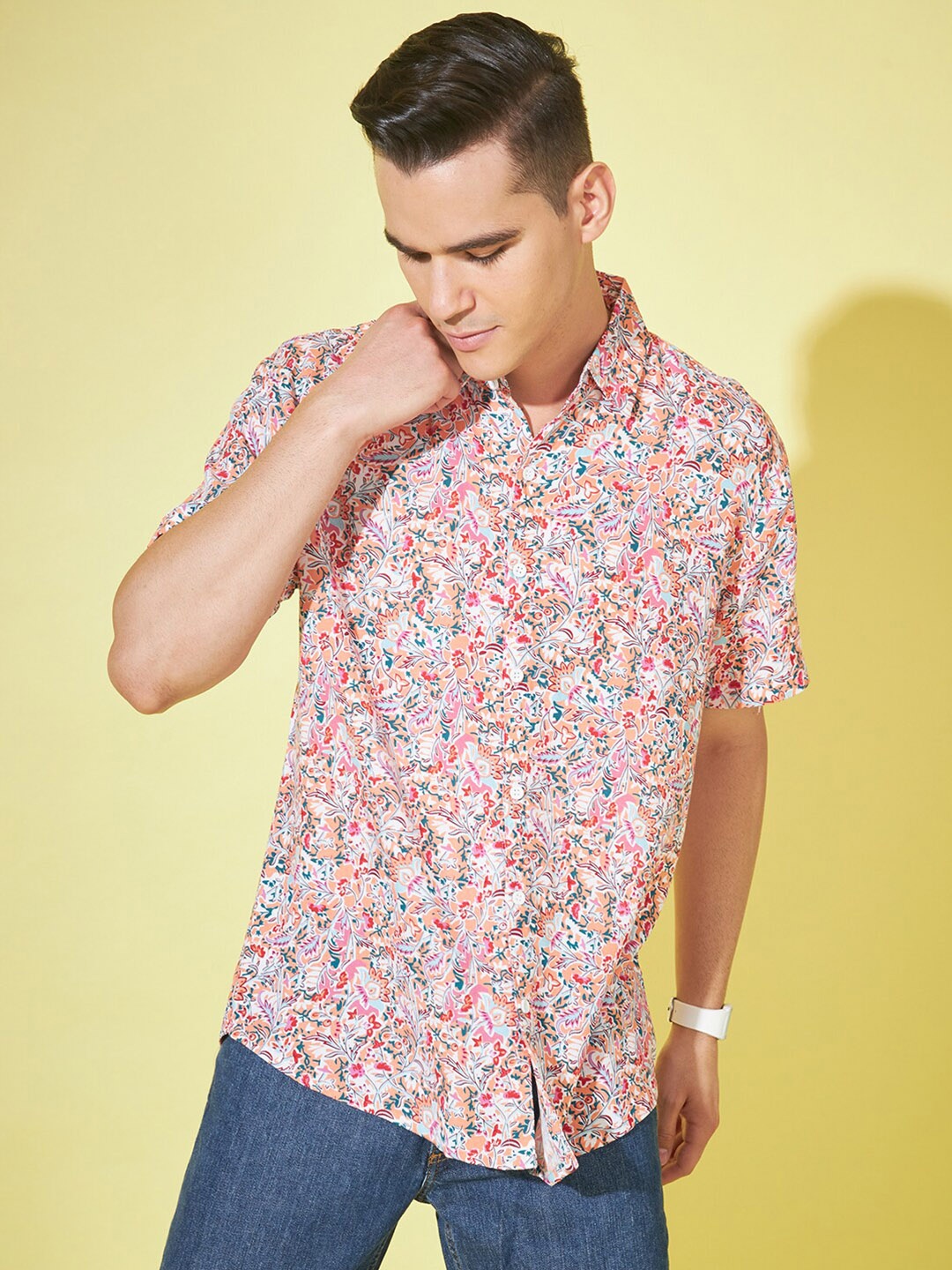 

Cation Men Orange Floral Printed Relaxed Boxy Opaque Casual Shirt