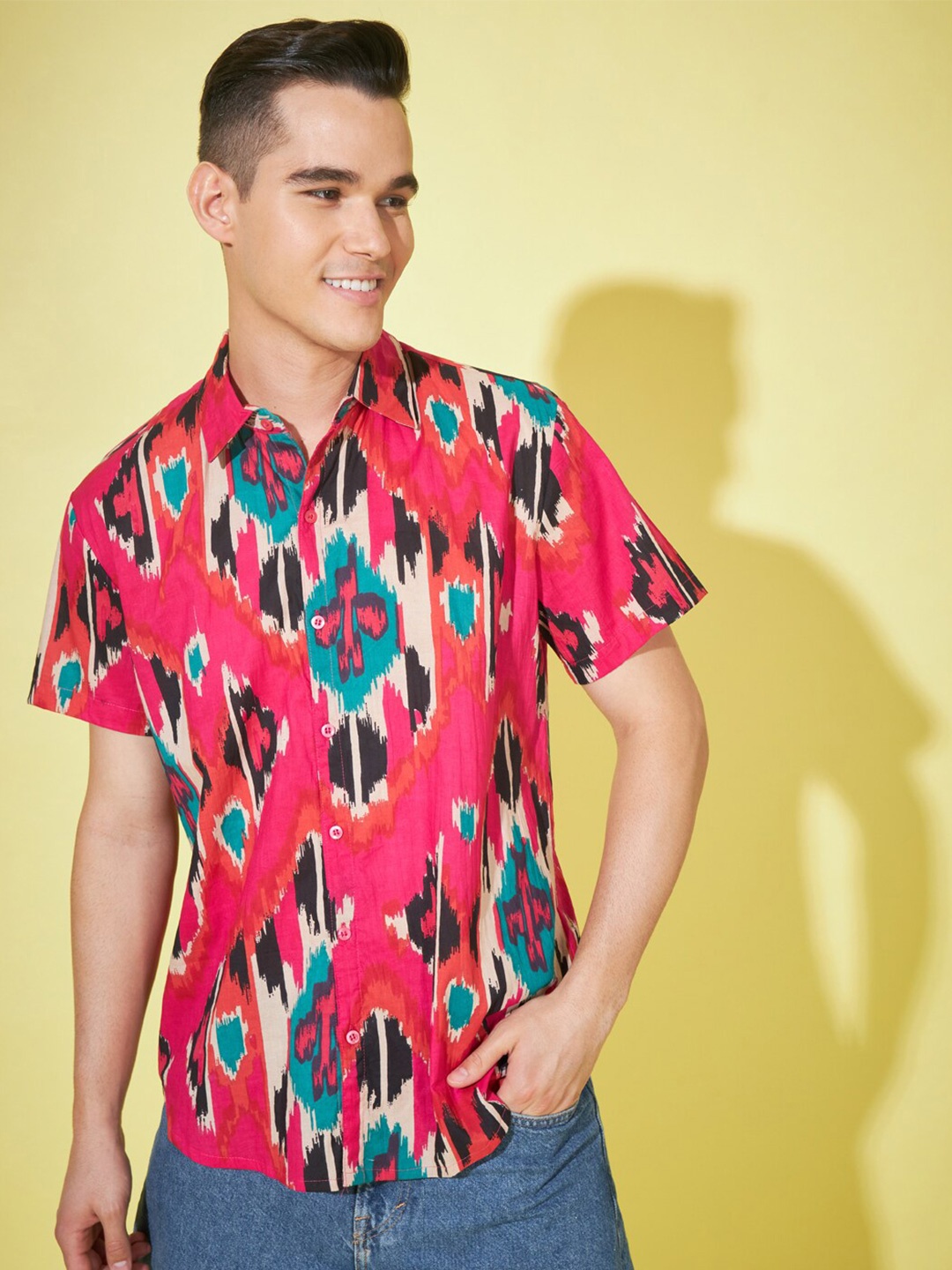 

Cation Men Pink Printed gRelaxed Boxy Opaque Casual Shirt