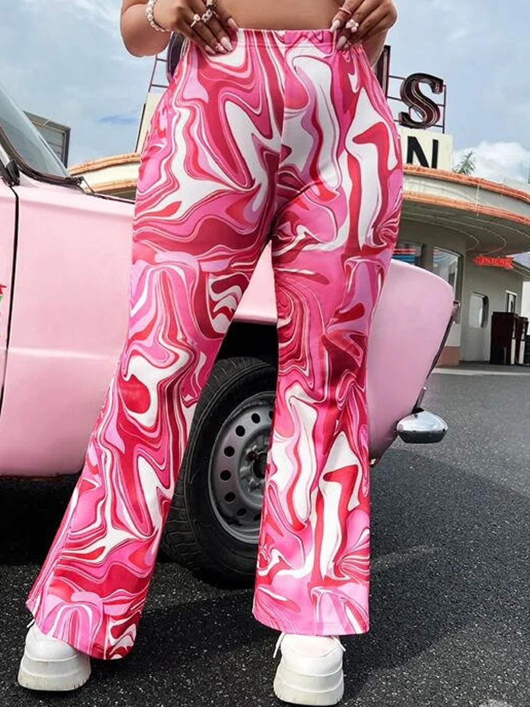 

BAESD Women Abstract Printed Mid-Rise Plain Relaxed Parallel Trousers, Pink