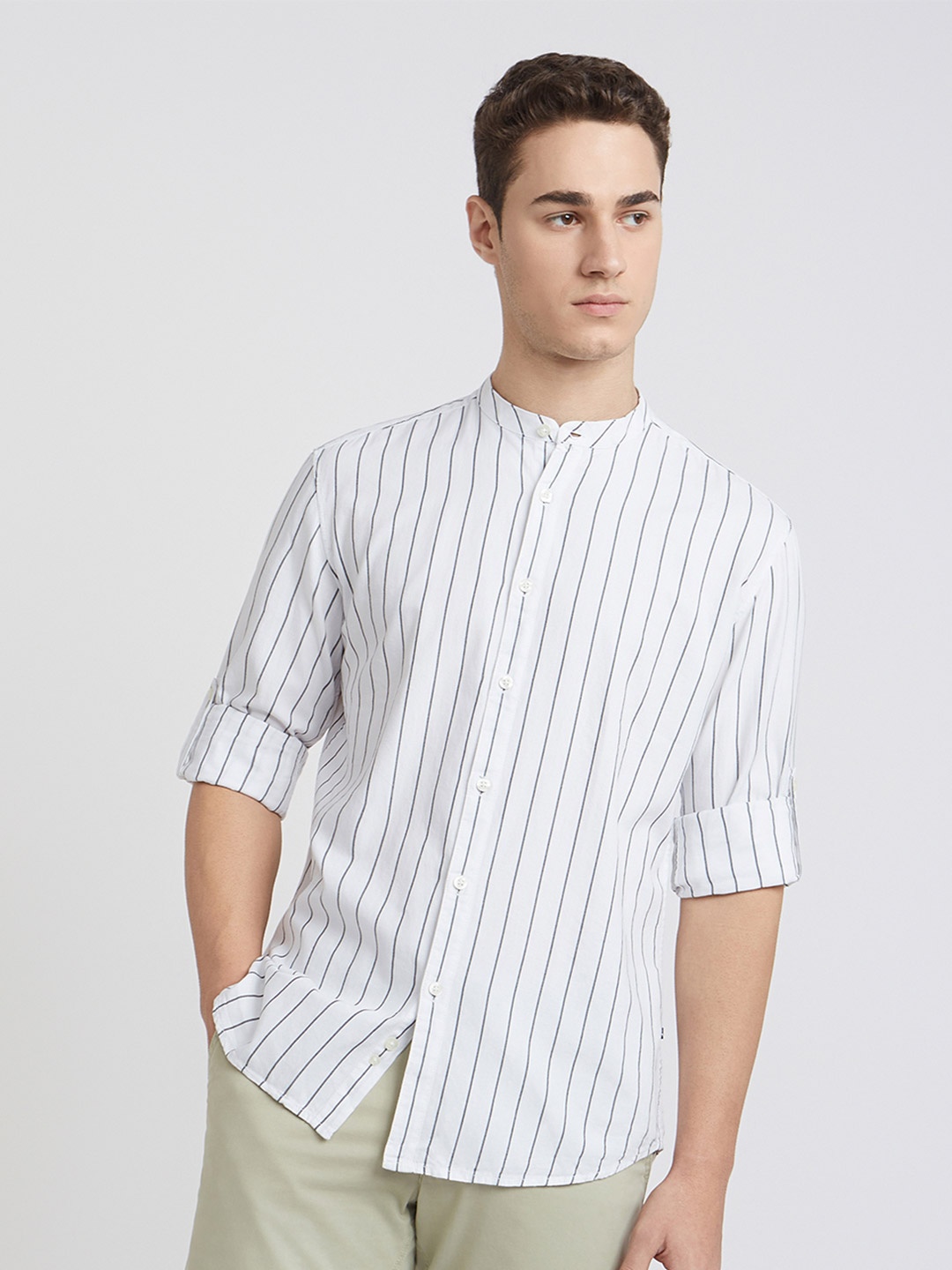 

Parx Men Slim Fit Pure Cotton Striped Casual Shirt, White